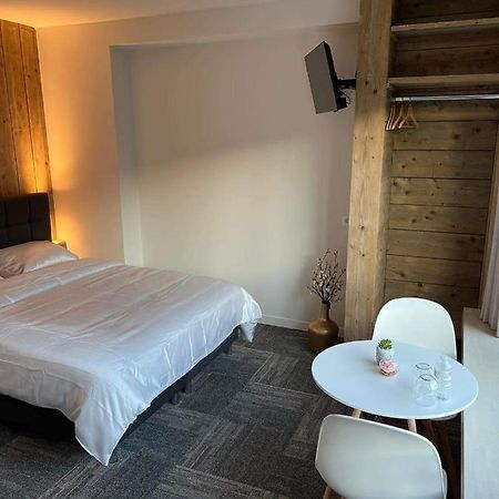 Nieuwe Kamer In Centrum Brugge Met Badkamer ! Exterior foto