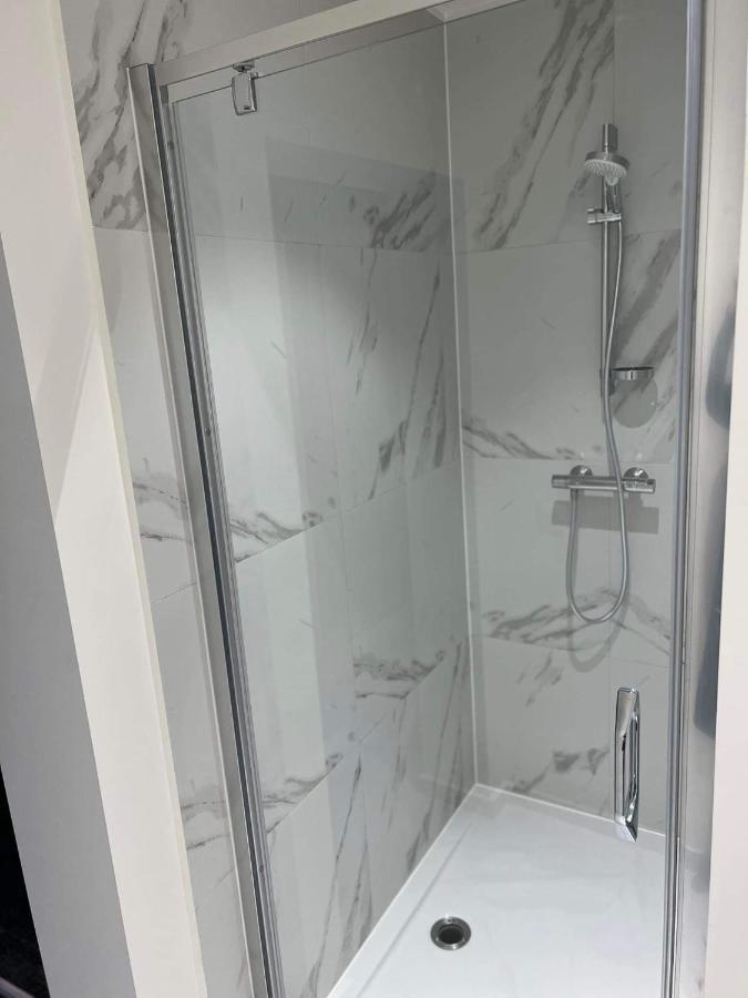 Nieuwe Kamer In Centrum Brugge Met Badkamer ! Exterior foto